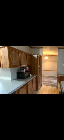 Building Photo - 1 Sunny Ln