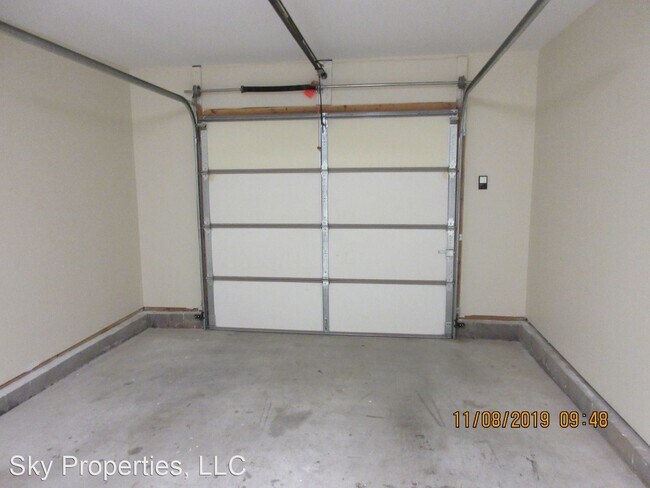 Building Photo - 1755 Galbraith Rd