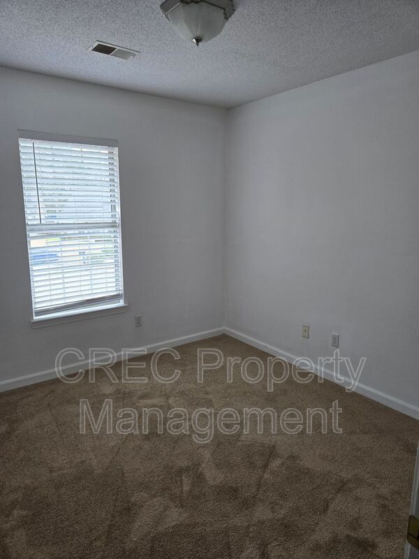 Building Photo - 3019 Woodington Pl