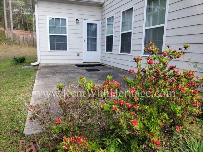 Building Photo - GORGEOUS HOME / UPGRADES GALORE/ GREAT LOCATION!!! CHAPEL HILL SCHOOLS