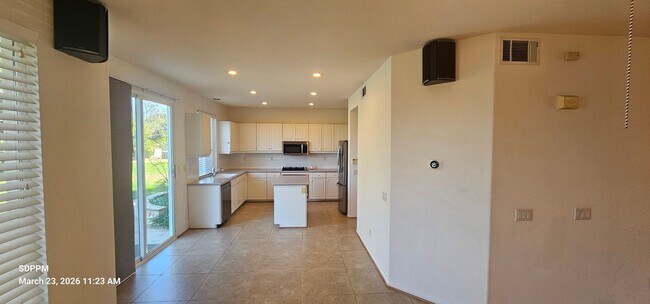 Building Photo - CARMEL VALLEY / SAN DIEGO - Torrey Hills Nice 4 Bedroom / 2.5 Bath House.  AVAILABLE NOW!