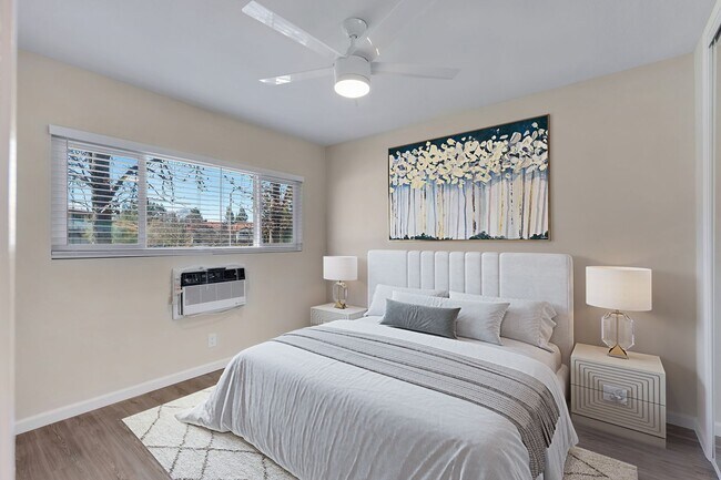 Interior Photo - Palms Apartments