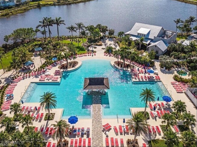 Building Photo - 6984 Saona CT