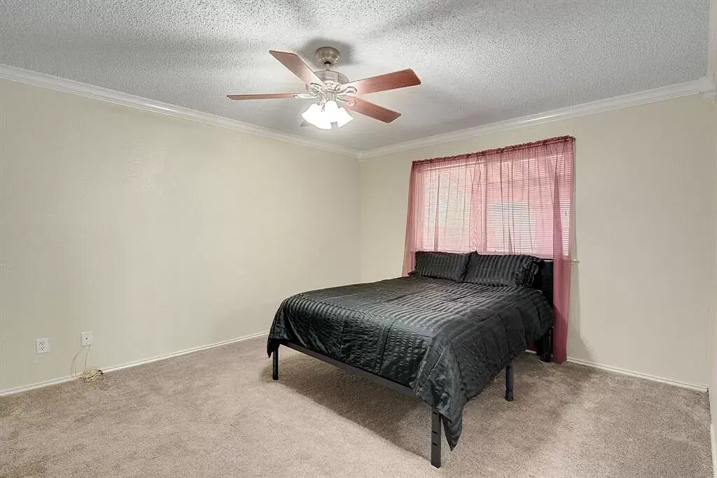 Building Photo - 4052 Pepperwood Dr