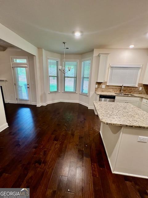 Building Photo - 600 Rosehill Ln SW