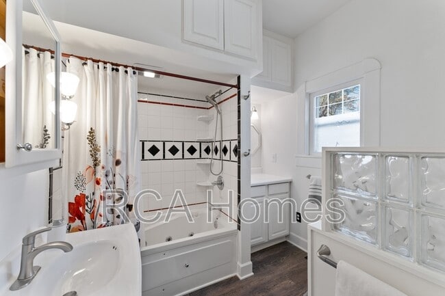 Building Photo - 6116 Guilford Ave