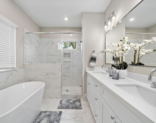 Building Photo - New Construction Luxury Home 14 Minutes from Downtown!