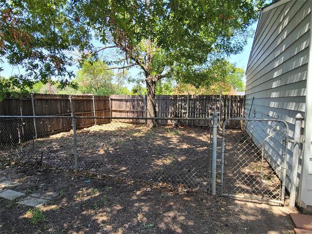 Building Photo - 2306 Healey Dr