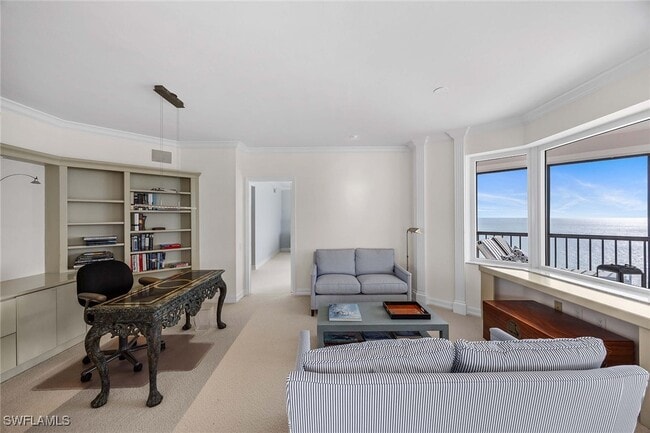 Building Photo - 8171 Bay Colony Dr