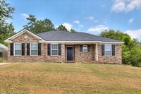 Building Photo - Updated and Spacious