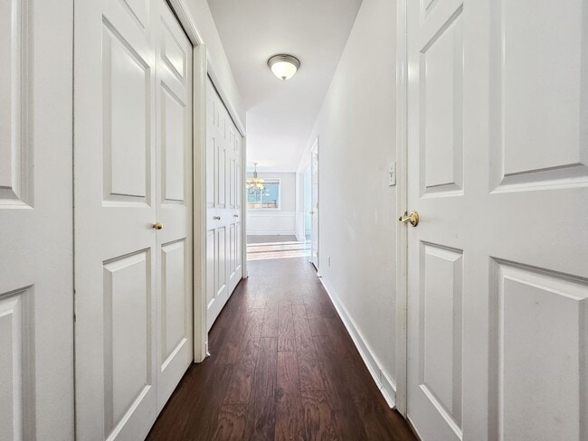 Building Photo - Updated 3-Bedroom Home with Deck Near Renton Landing