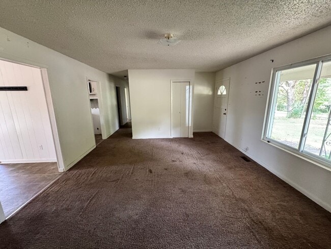 Building Photo - (Currently working on the property) 3/2 in...