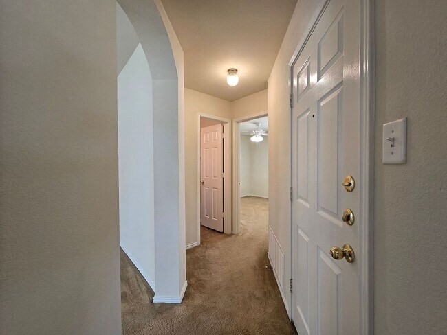 Building Photo - 4604 Black Forest Ln