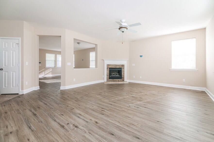 Building Photo - 5213 Meryton Park Way