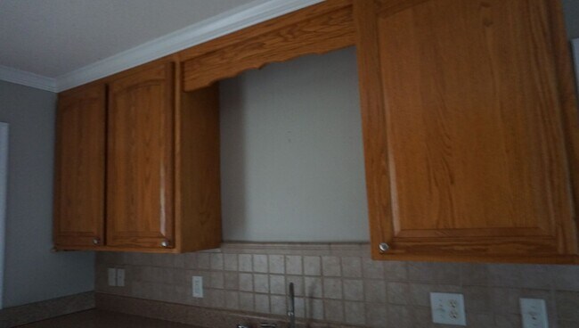 Building Photo - Luxury in Lakeland, GA