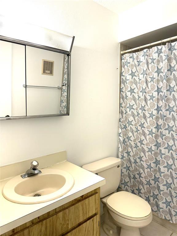 Building Photo - 13608 S Village Dr