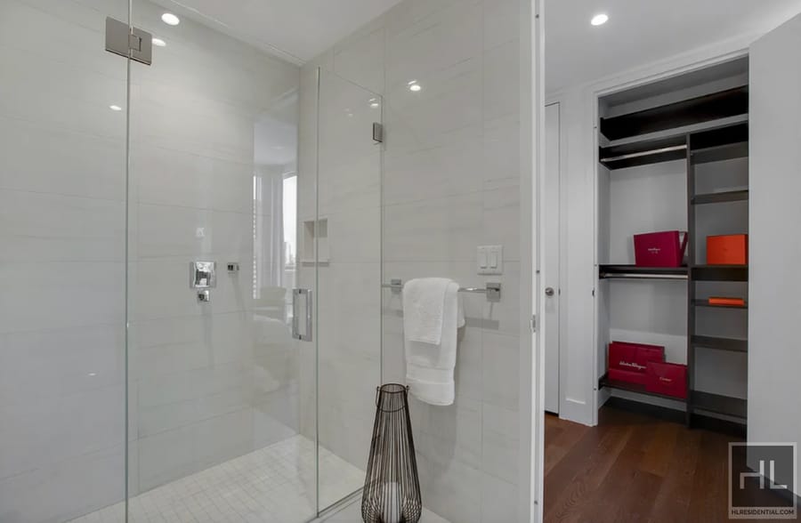 Building Photo - East 44th Street