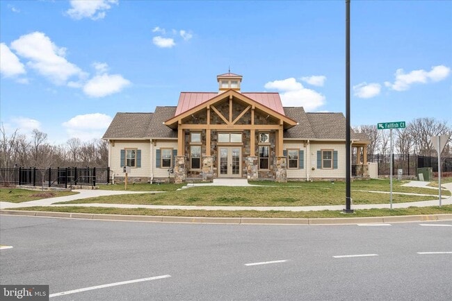 Building Photo - 5924 Pecking Stone St