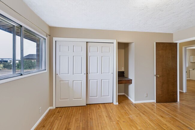 Building Photo - 4980 W 4000 N