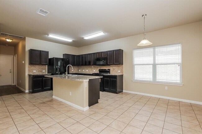 Building Photo - 1608 Atlantica St