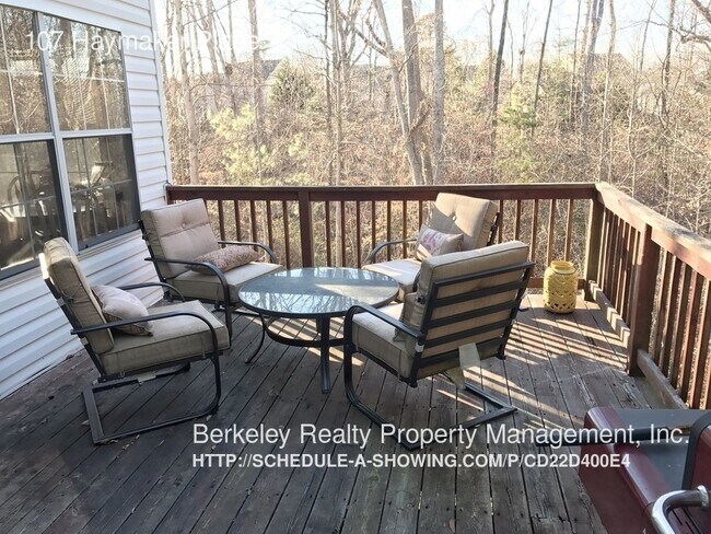 Building Photo - 107 Haymaker Place