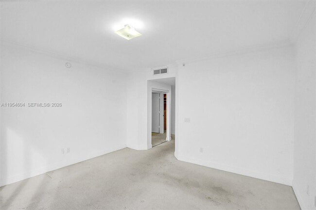 Building Photo - 4775 Collins Ave