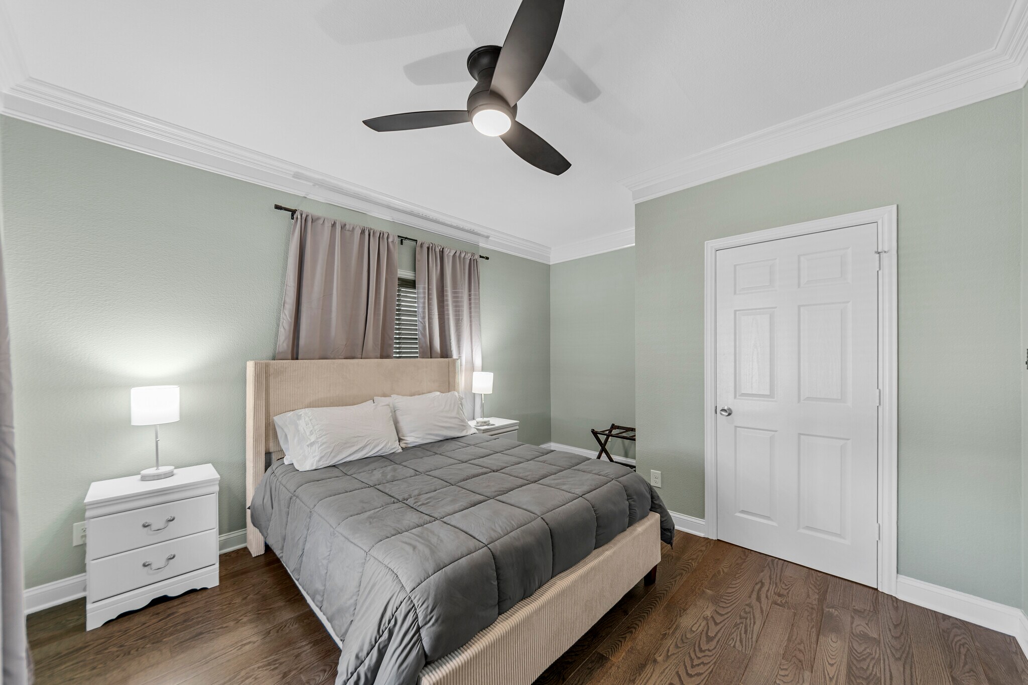 Building Photo - 3316 Inwood Rd