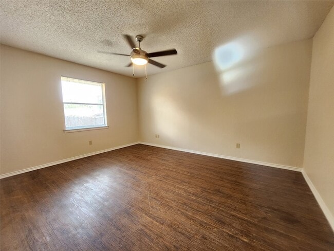 Building Photo - 4513 Tall Meadow Ln