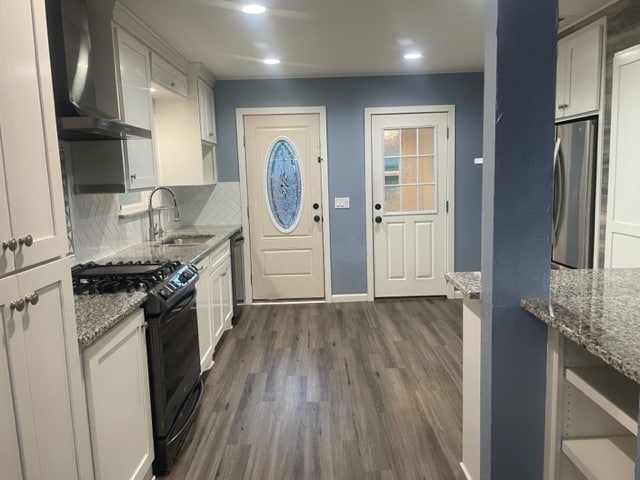 Building Photo - 10020 Losa Dr