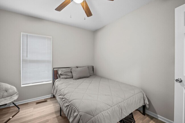 Building Photo - For Rent in Norfolk – Spacious 4 Bedroom Home!