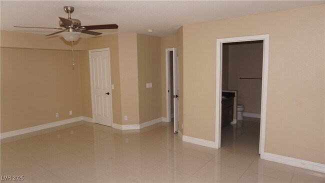 Building Photo - 3514 White Diamond Dr