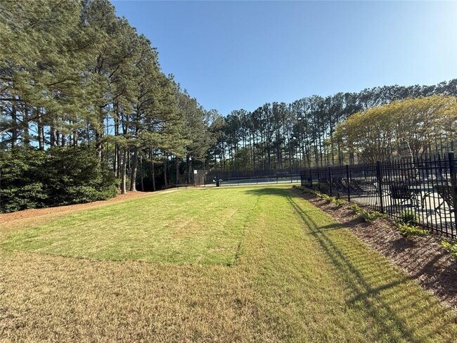 Building Photo - 3020 Serenade Ct