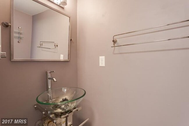 Building Photo - 5735 Nordeen Oak Ct