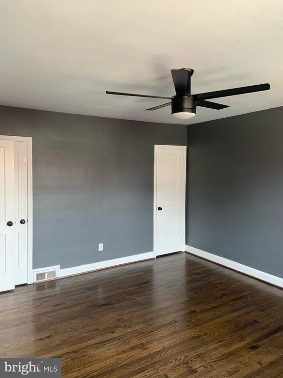 Building Photo - 8125 Clyde Bank Rd