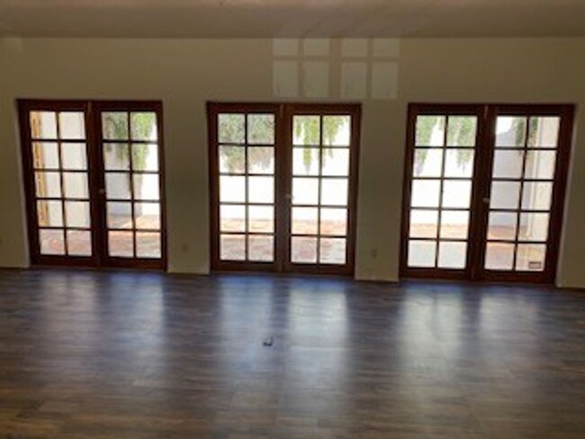 Building Photo - San Benancio Home