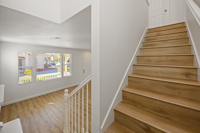 Building Photo - 2023 Northfield Dr