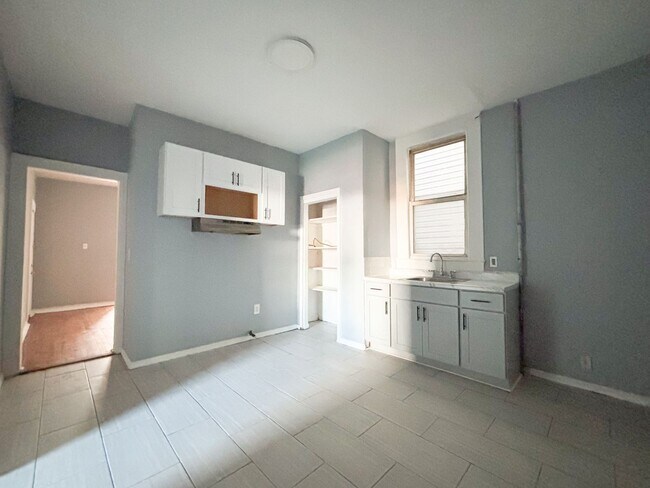 Building Photo - 478 S 15th St