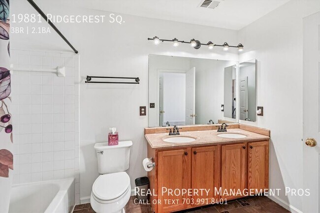 Building Photo - 19881 Ridgecrest Square