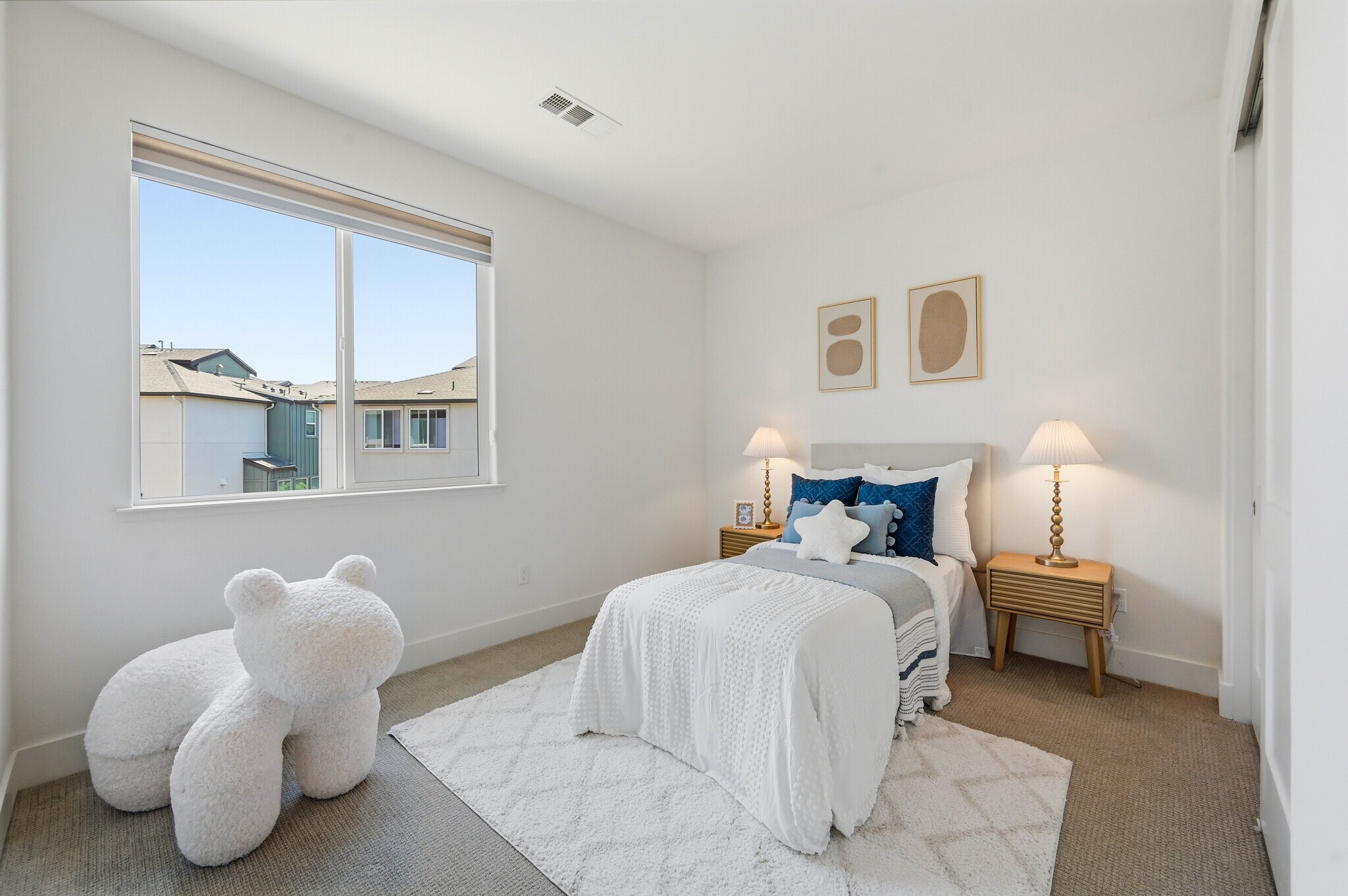 Building Photo - 2027 Joshua Tree Cir