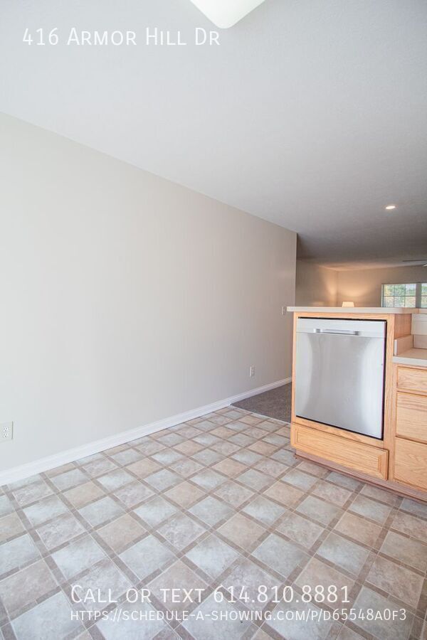 Building Photo - 416 Armor Hill Dr