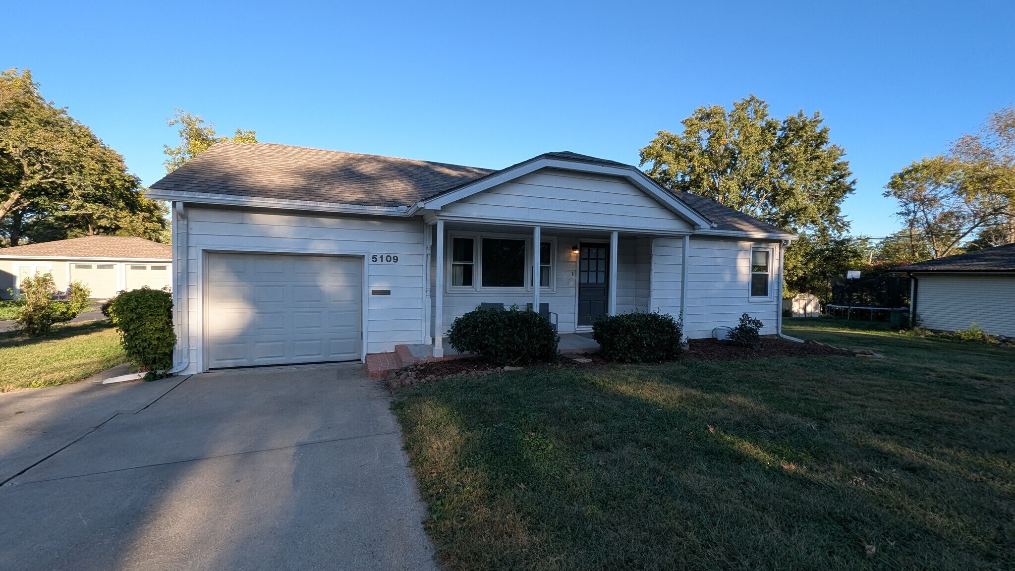 Building Photo - 5109 Parish Dr