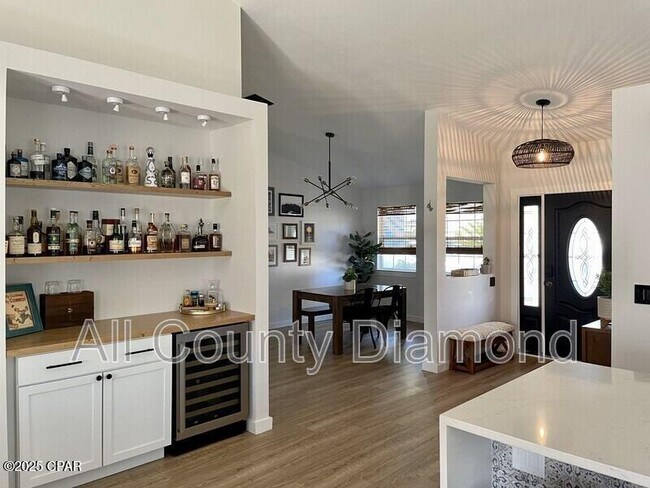 Building Photo - 205 Covington St