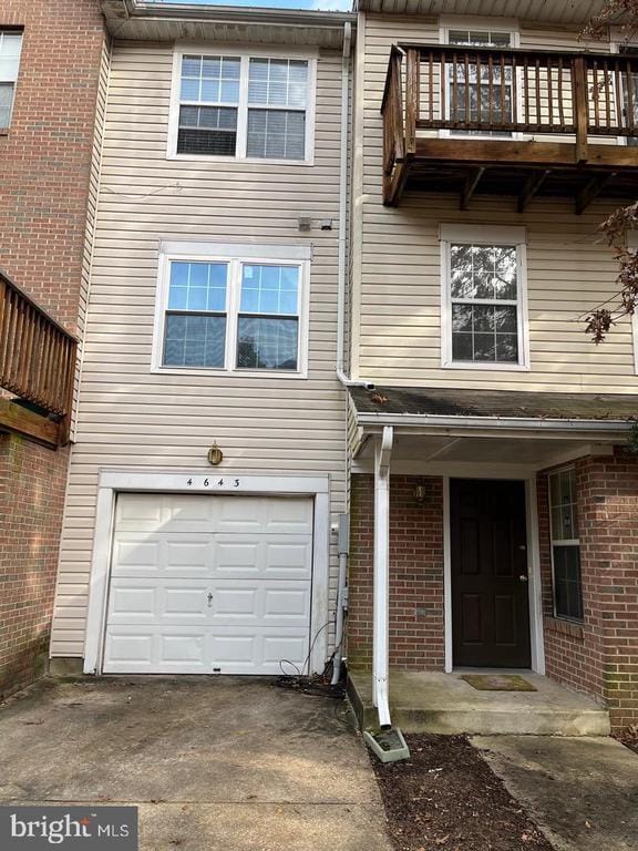 Building Photo - 4643 Deepwood Ct