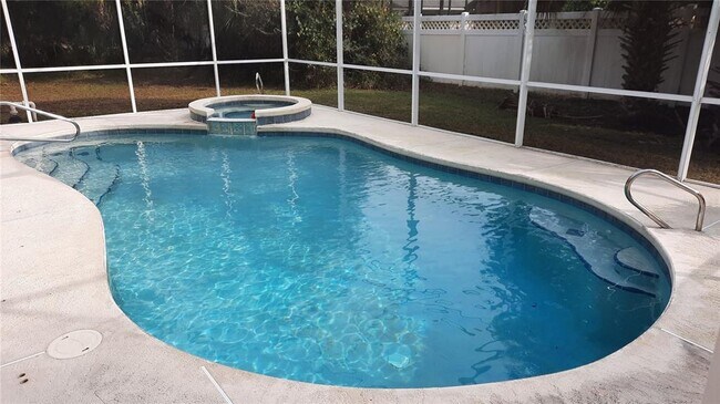 Building Photo - 6 Coventry Pl