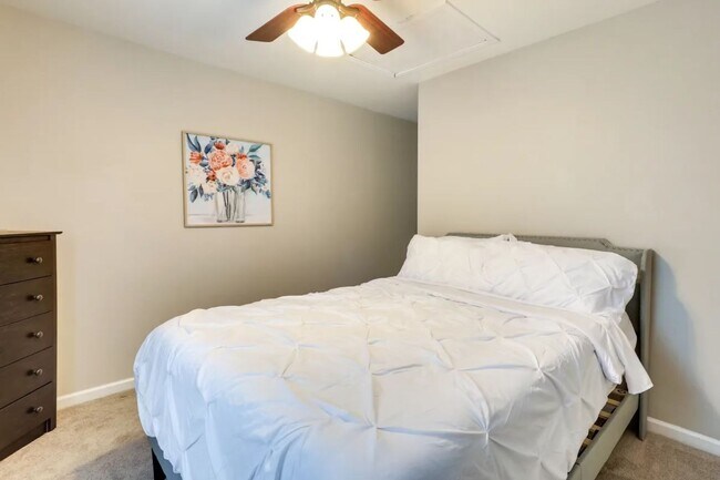 Building Photo - Vistiana Off Dorchester in Dorchester II S...