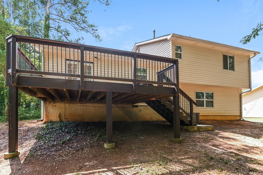 Building Photo - 4061 Wylie Ln