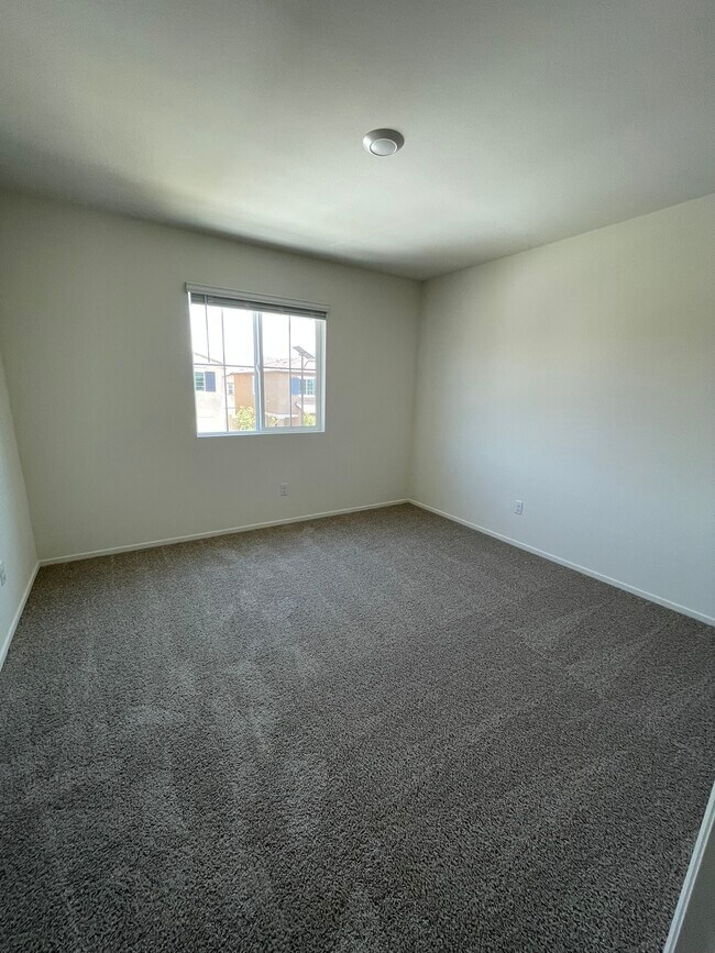 Building Photo - 14063 Starlene St