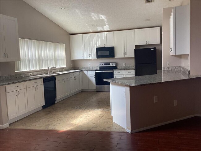 Building Photo - 150 Abbey Hollow Dr