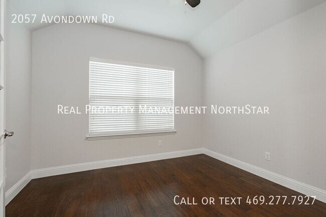 Building Photo - 2057 Avondown Rd