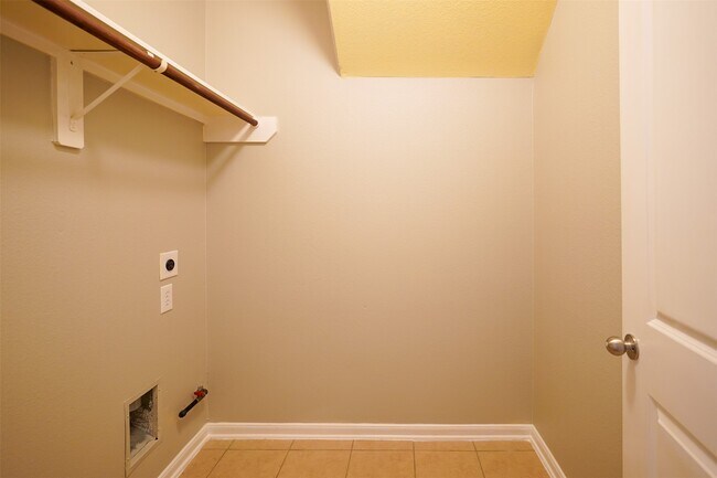 Building Photo - 28038 Emma Gardens Ln